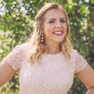 sarah barnes headshot